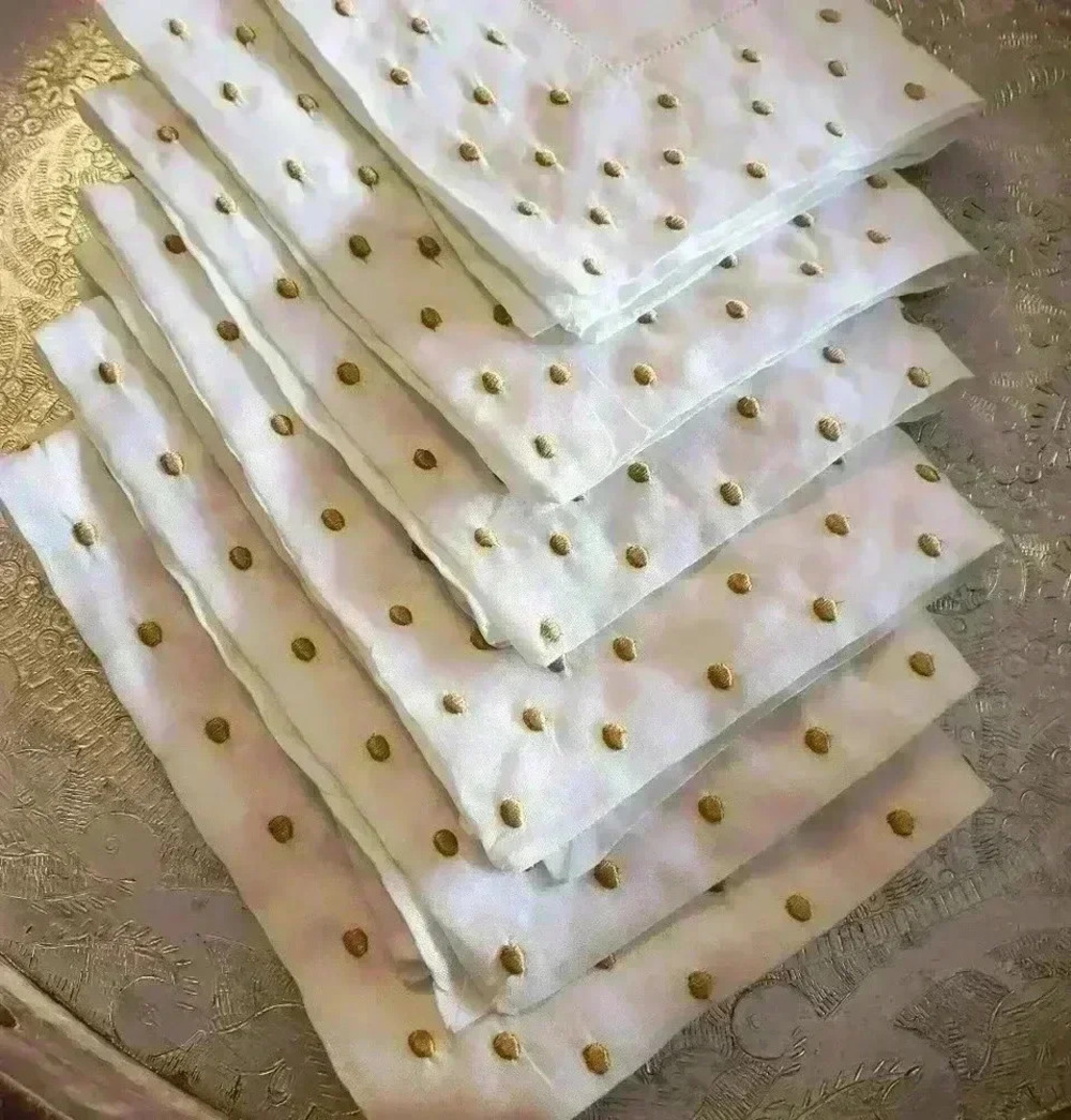 Set of  6 linen hemstiched placemats